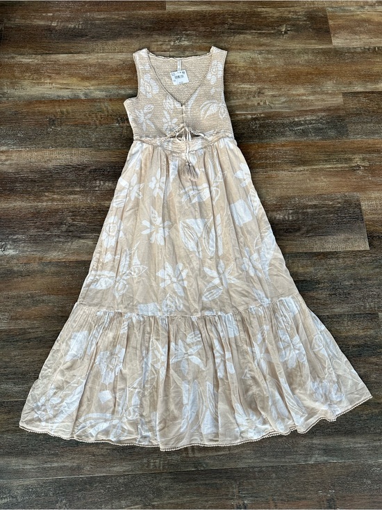 American Eagle Outfitters Dresses & Skirts - American Eagle Cut-Out 100% Cotton Midi Dress Size Medium